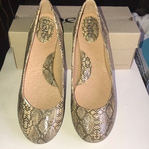 NIB Women’s BOLO Flats